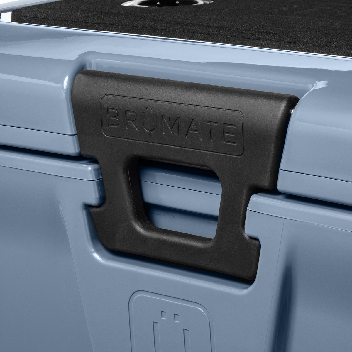 brutank-20qt-b8 BruTank-20-Denim-Latch.png