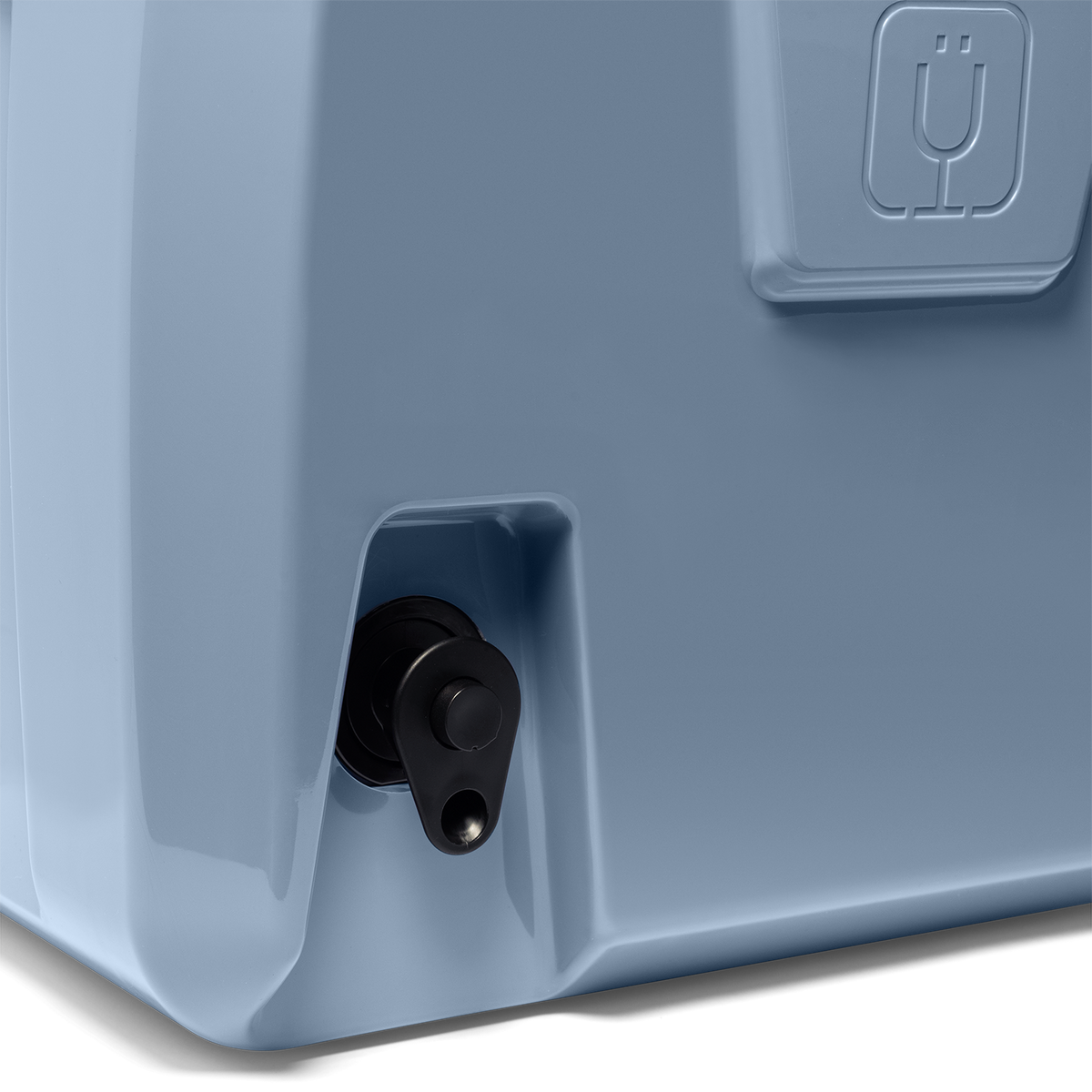 brutank-20qt-b8 BruTank-20-Denim-Tap.png