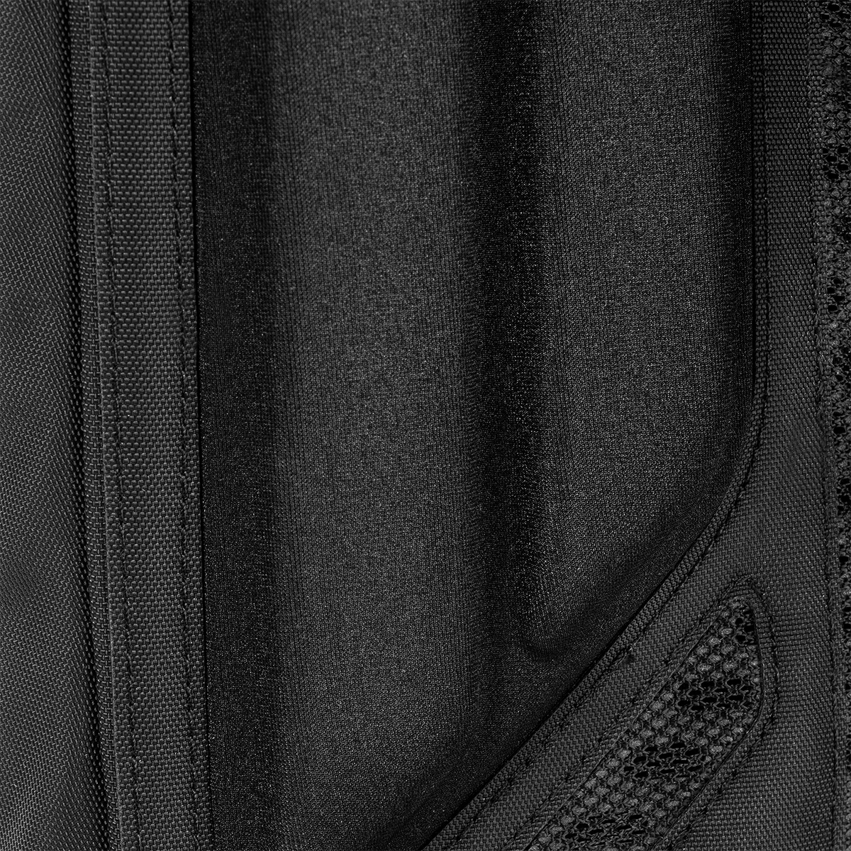 paragon-hydration-pack-r9 Paragon_Black_Texture.png